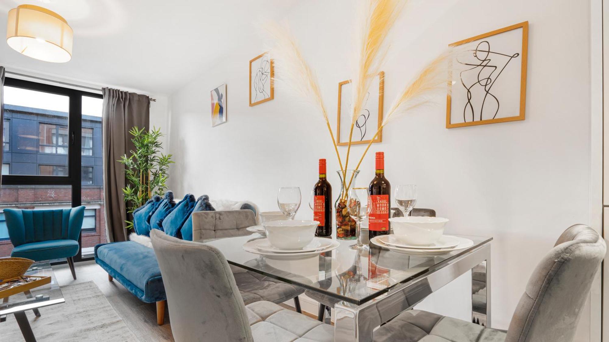 Oceanic Bliss: 2 Bed 2 Bath + Free Park + Netflix Leilighet Birmingham Eksteriør bilde